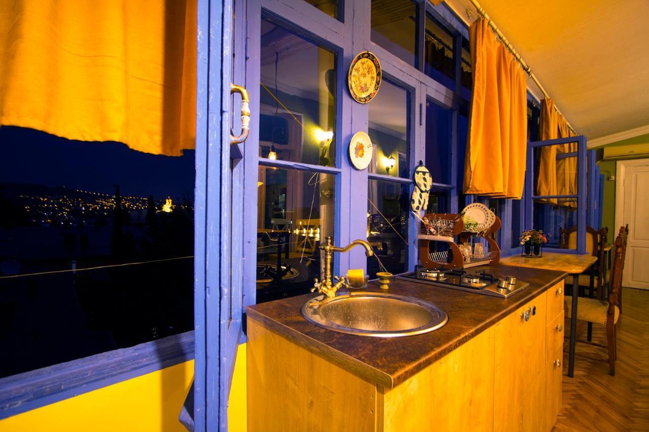 Royz Hostel Тбилиси Экстерьер фото