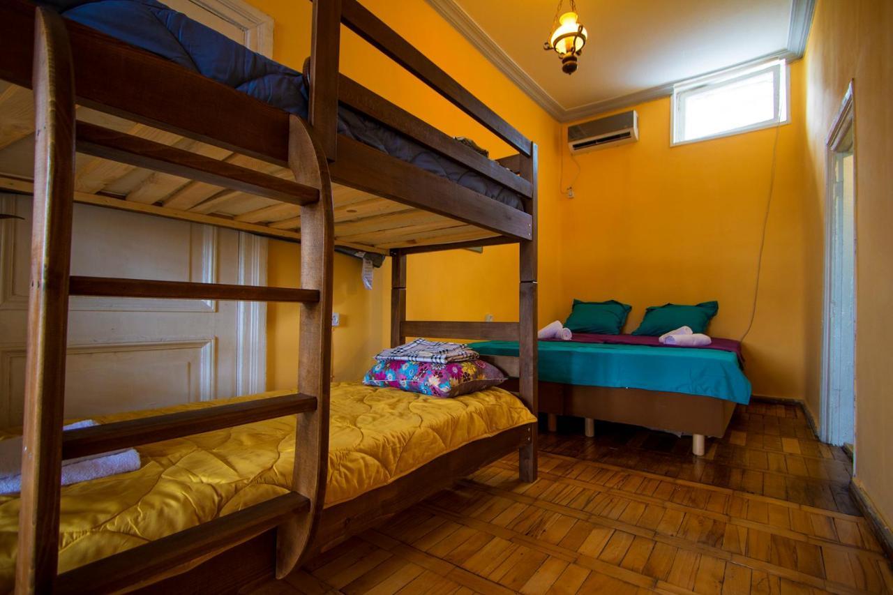 Royz Hostel Тбилиси Экстерьер фото
