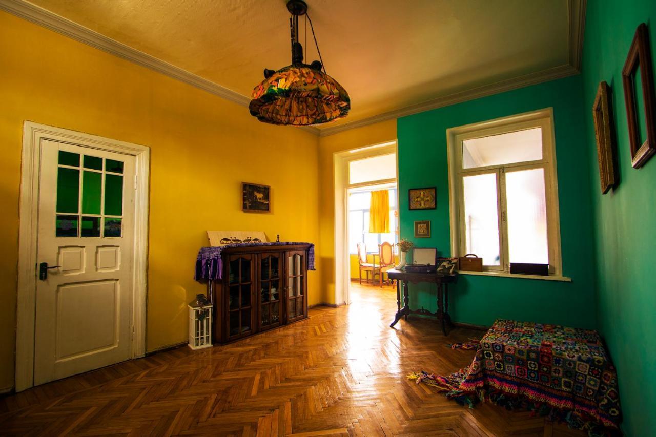 Royz Hostel Тбилиси Экстерьер фото