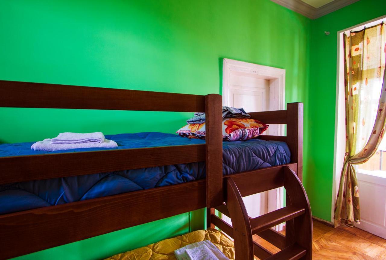 Royz Hostel Тбилиси Экстерьер фото