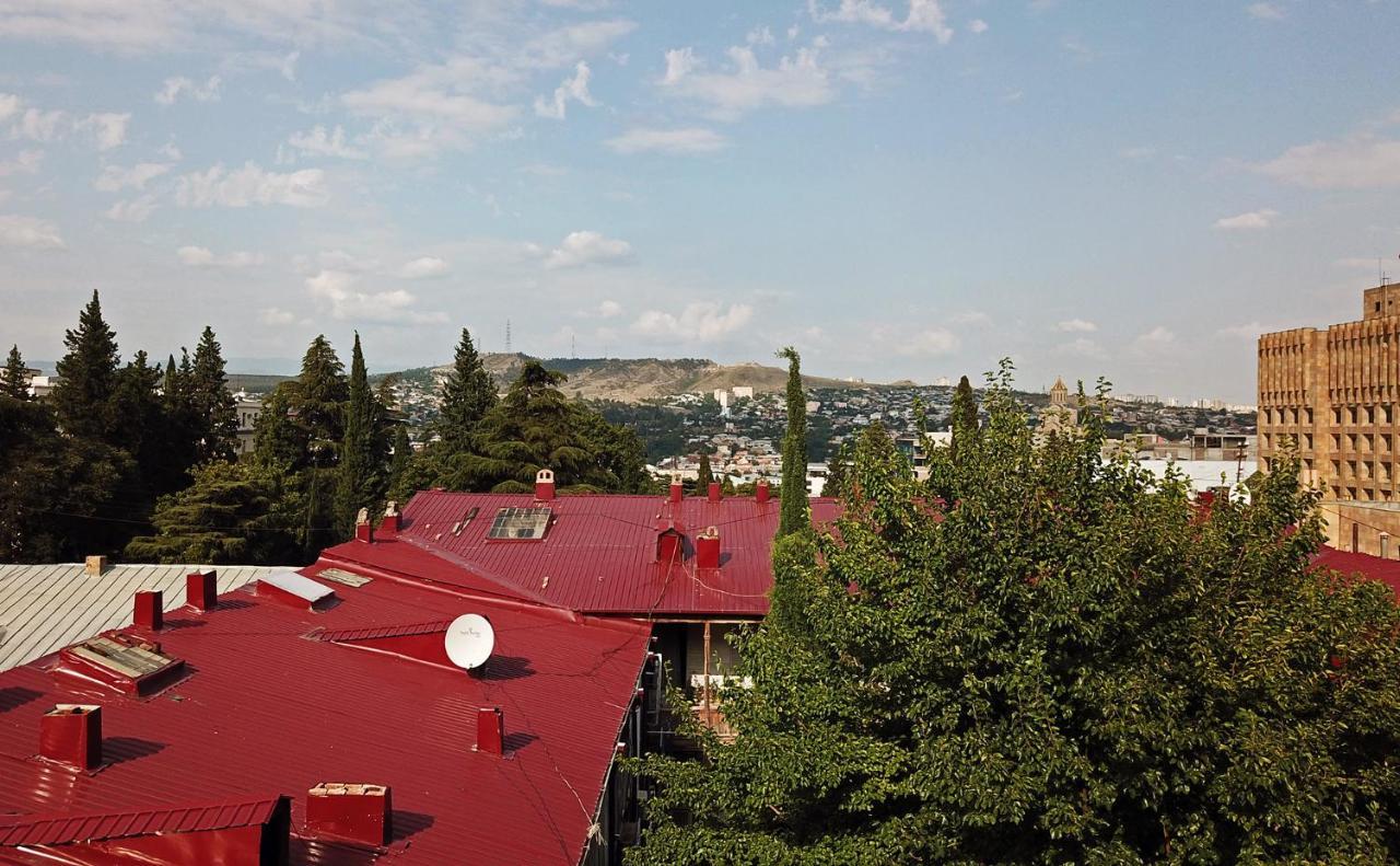 Royz Hostel Тбилиси Экстерьер фото